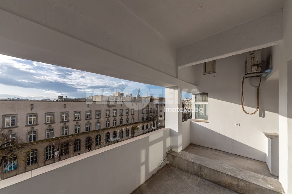 Продава МНОГОСТАЕН, гр. Варна, Център, снимка 13 - Апартаменти - 53706516