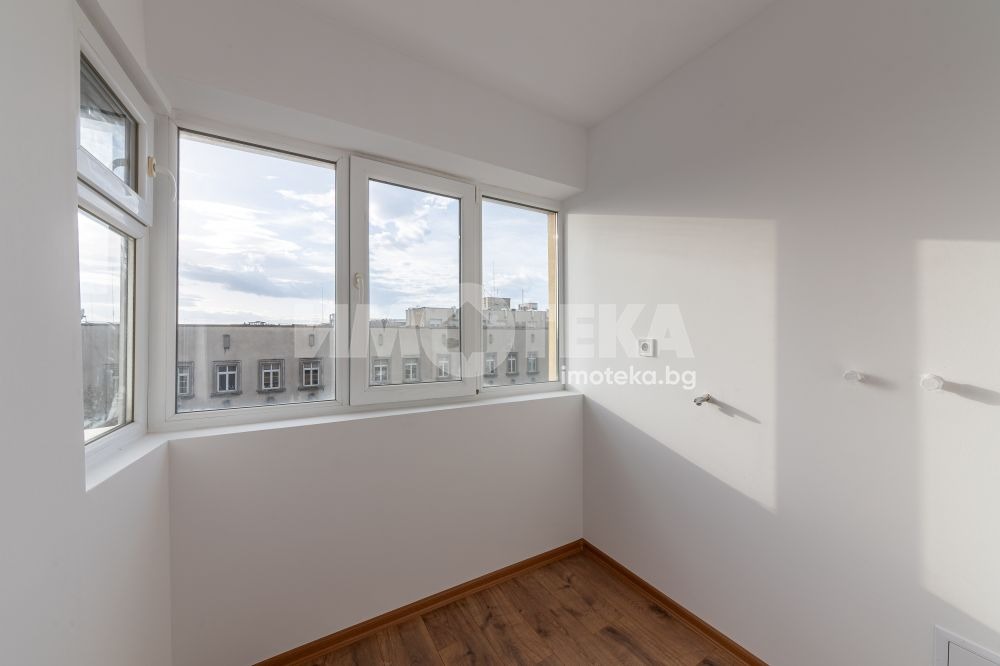 Продава МНОГОСТАЕН, гр. Варна, Център, снимка 3 - Апартаменти - 53706516