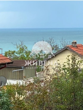 Hus k.k. Albena, region Dobrich 7