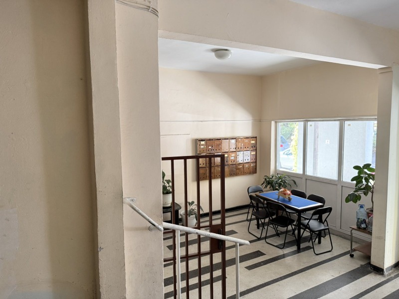 Продава 3-СТАЕН, гр. София, Дианабад, снимка 2 - Апартаменти - 52118186