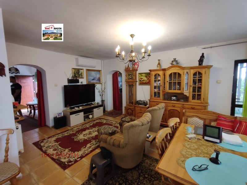 Продава КЪЩА, с. Пленимир, област Добрич, снимка 9 - Къщи - 42279849