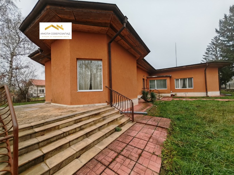 Продава  Къща област Монтана , гр. Берковица , 390 кв.м | 41421725