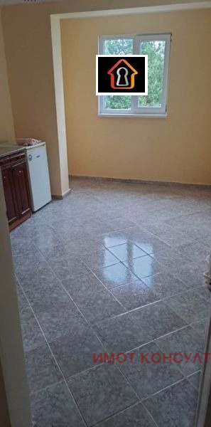Продава 2-СТАЕН, гр. Враца, Металург, снимка 2 - Апартаменти - 52151911