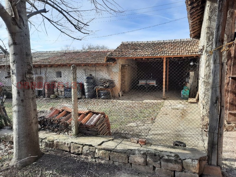 Продава КЪЩА, с. Златна нива, област Шумен, снимка 7 - Къщи - 52778916