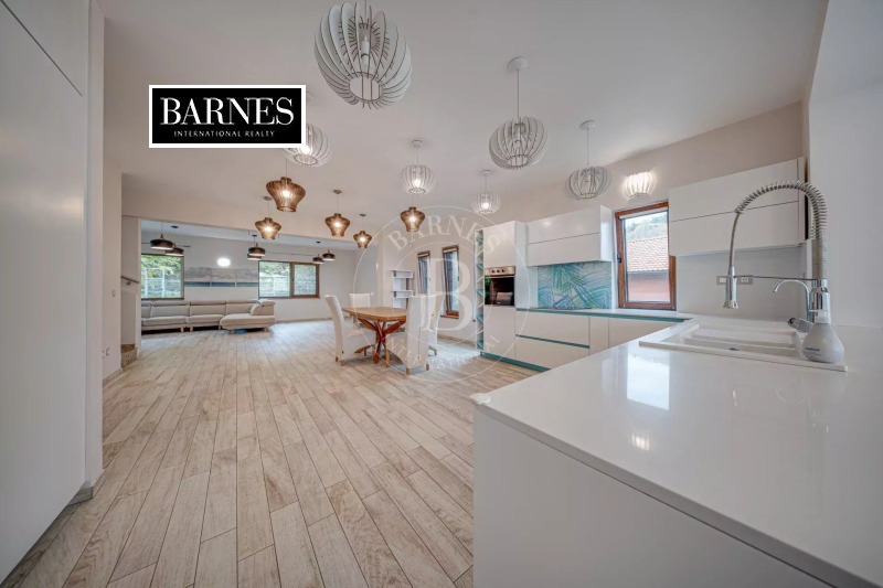 Продава КЪЩА, гр. София, с. Бистрица, снимка 10 - Къщи - 52373117