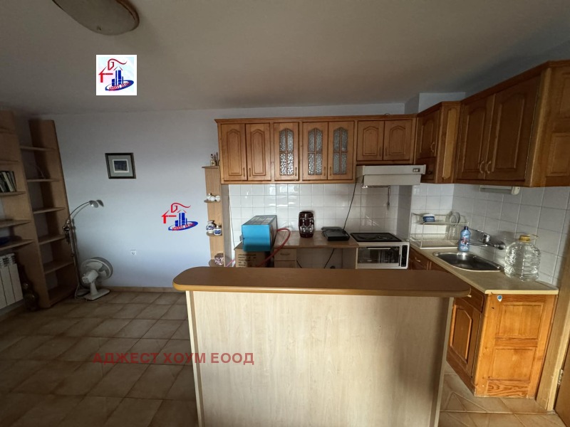 Продава КЪЩА, гр. Шумен, Център, снимка 10 - Къщи - 53008098