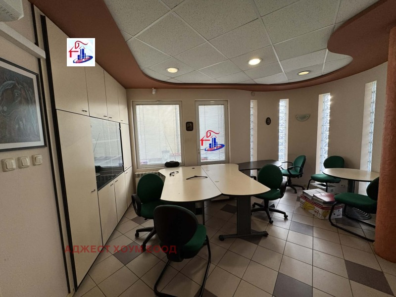 Продава КЪЩА, гр. Шумен, Център, снимка 14 - Къщи - 53008098