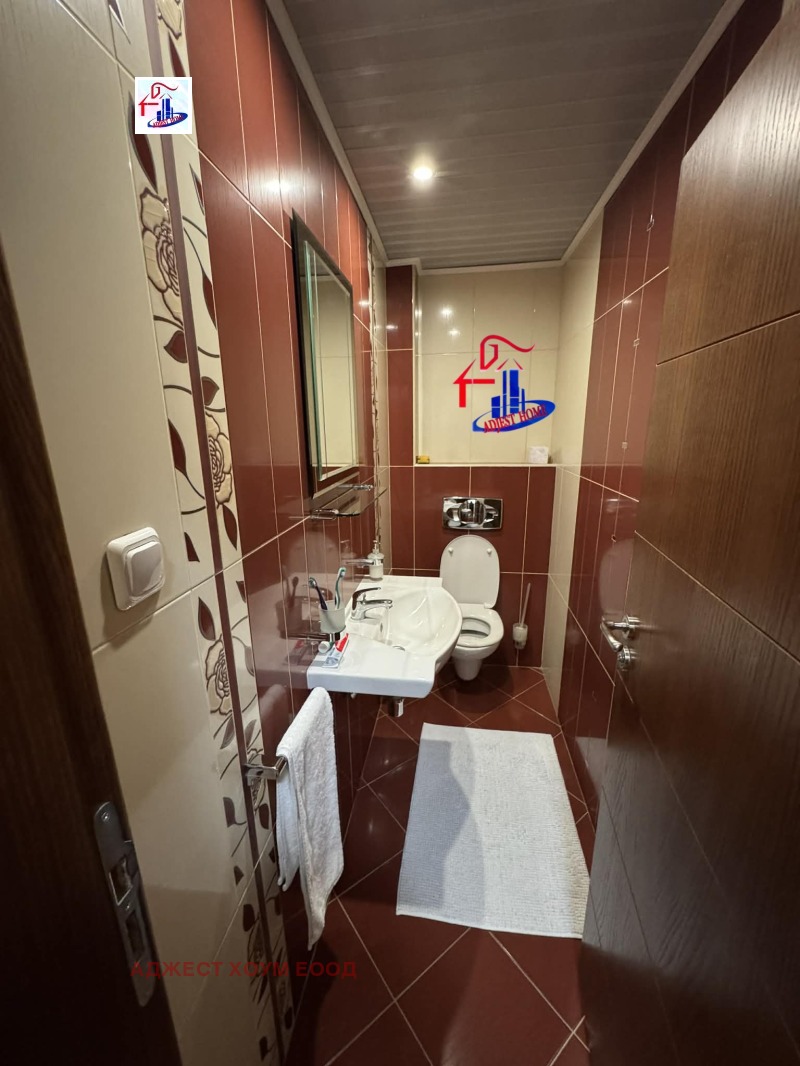 Продава КЪЩА, гр. Шумен, Център, снимка 8 - Къщи - 53008098