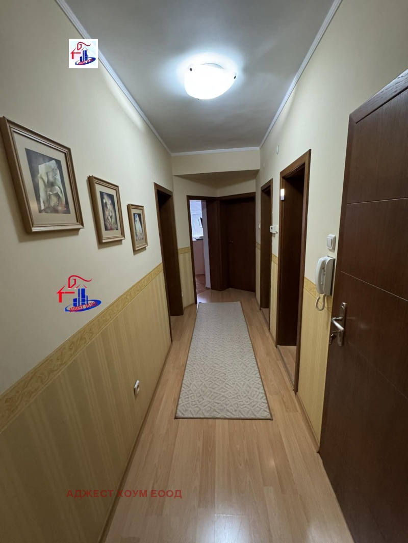 Продава КЪЩА, гр. Шумен, Център, снимка 6 - Къщи - 53008098