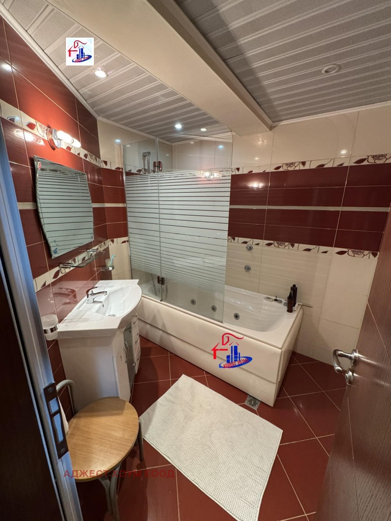 Продава КЪЩА, гр. Шумен, Център, снимка 7 - Къщи - 53008098