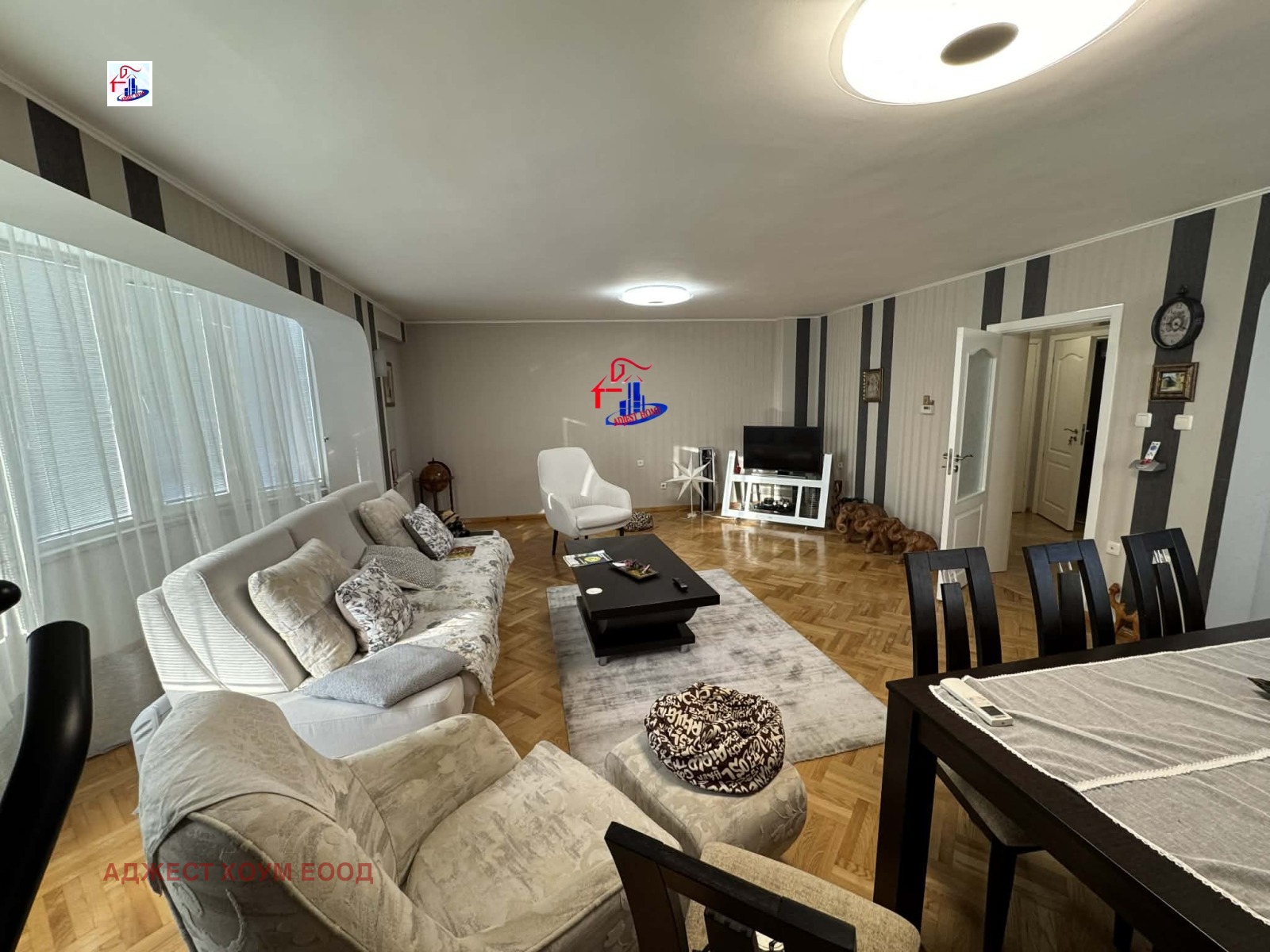 Продава КЪЩА, гр. Шумен, Център, снимка 2 - Къщи - 53008098