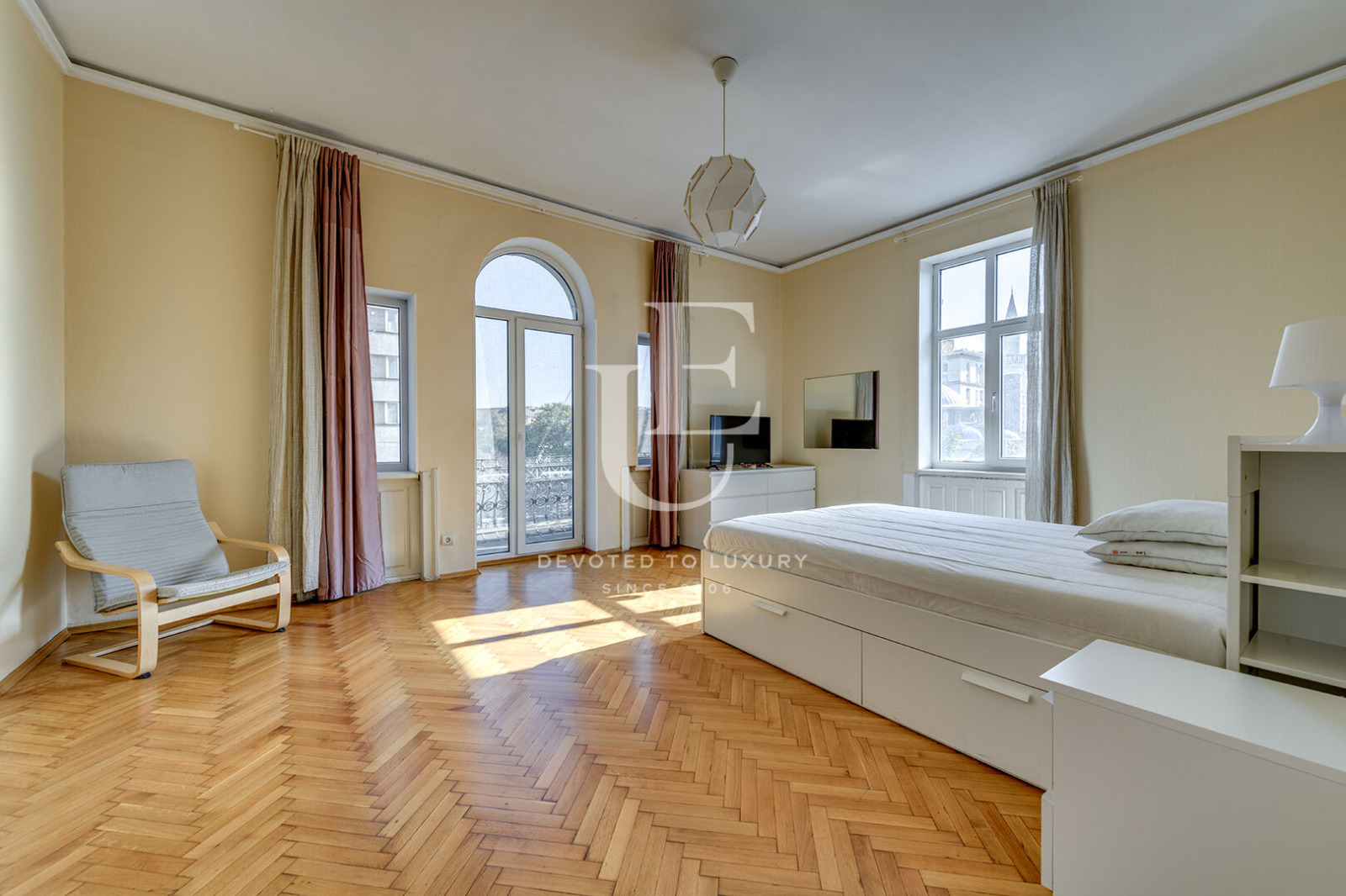 Продава КЪЩА, гр. София, Център, снимка 13 - Къщи - 54732007