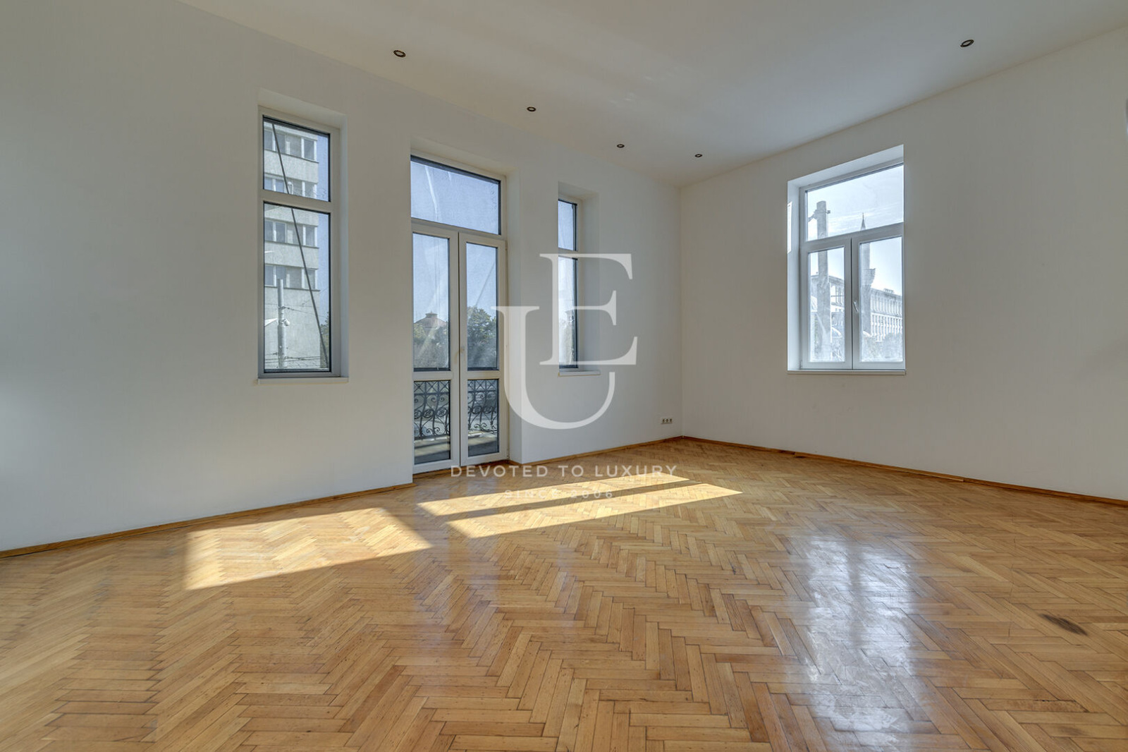 Продава КЪЩА, гр. София, Център, снимка 14 - Къщи - 54732007