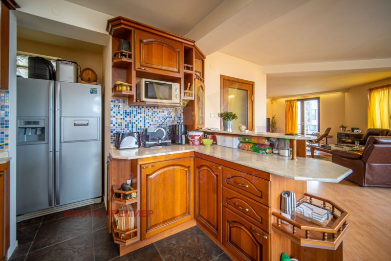 Продава КЪЩА в град Варна, Бриз - 490 кв.м / 607 700 € » 1 188 557.89 лв., ИМОТИ ПРЕМИЕР