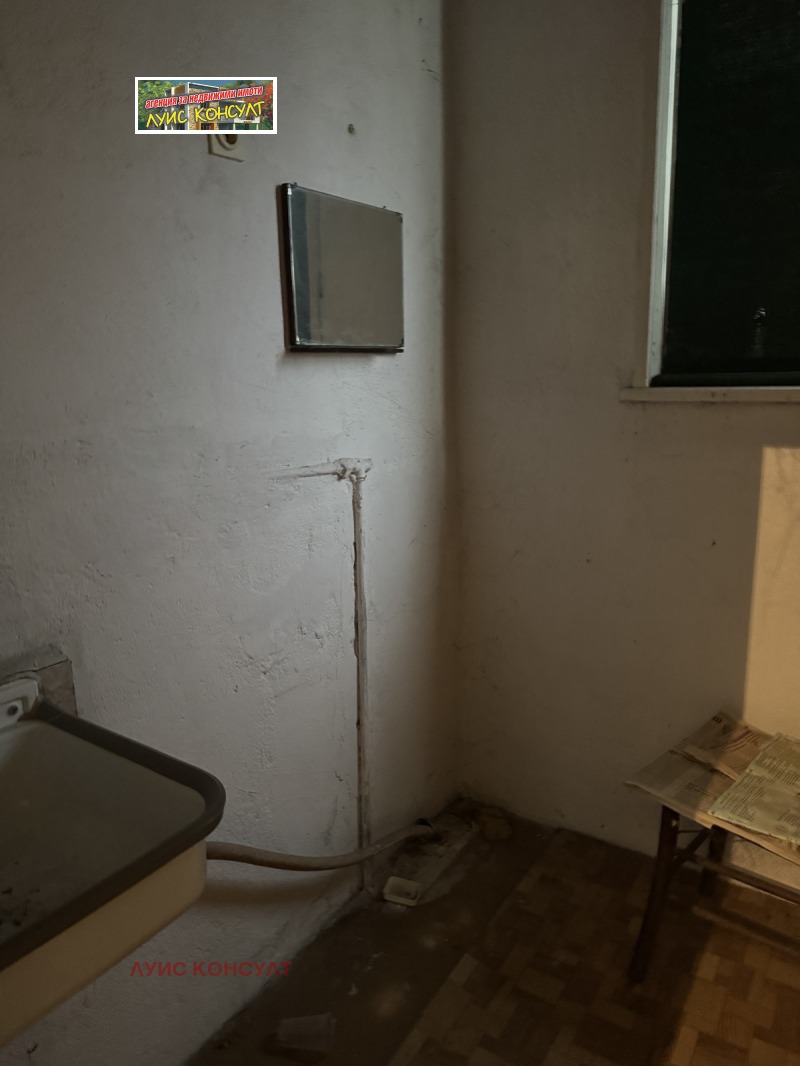 Продава 3-СТАЕН, гр. Вършец, област Монтана, снимка 13 - Апартаменти - 52365804