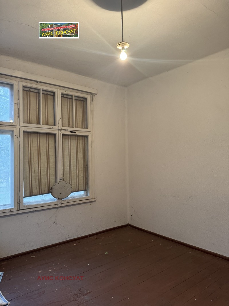 Продава 3-СТАЕН, гр. Вършец, област Монтана, снимка 8 - Апартаменти - 52365804