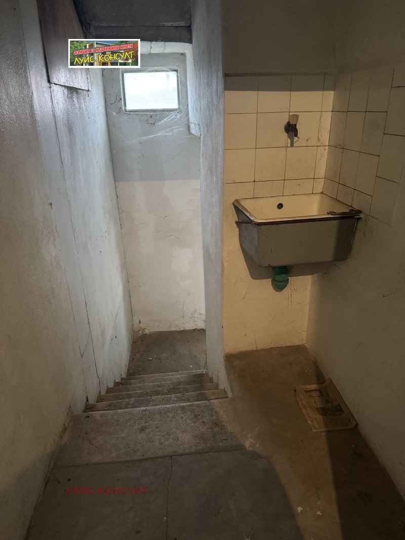 Продава 3-СТАЕН, гр. Вършец, област Монтана, снимка 12 - Апартаменти - 52365804