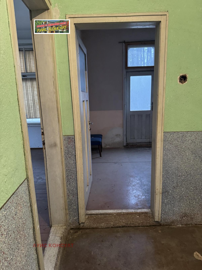 Продава 3-СТАЕН, гр. Вършец, област Монтана, снимка 7 - Апартаменти - 52365804