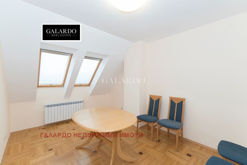 Продава 4-СТАЕН, гр. София, Изток, снимка 4 - Апартаменти - 53343377