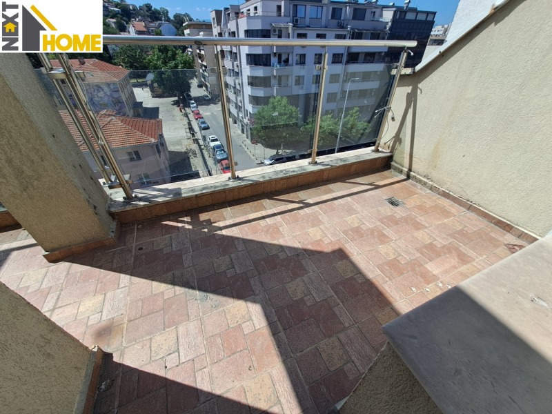 De vânzare  1 dormitor Plovdiv , Țentâr , 114 mp | 66135204 - imagine [5]