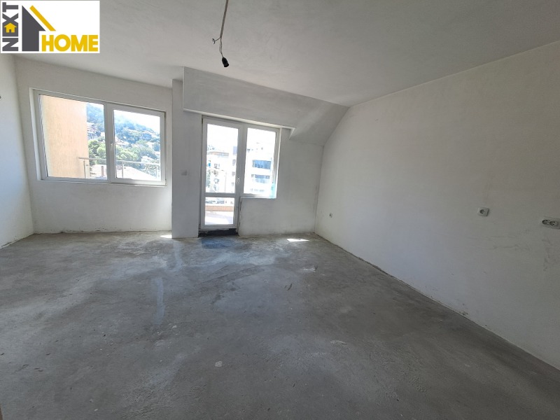 Eladó  1 hálószoba Plovdiv , Centar , 114 négyzetméter | 66135204