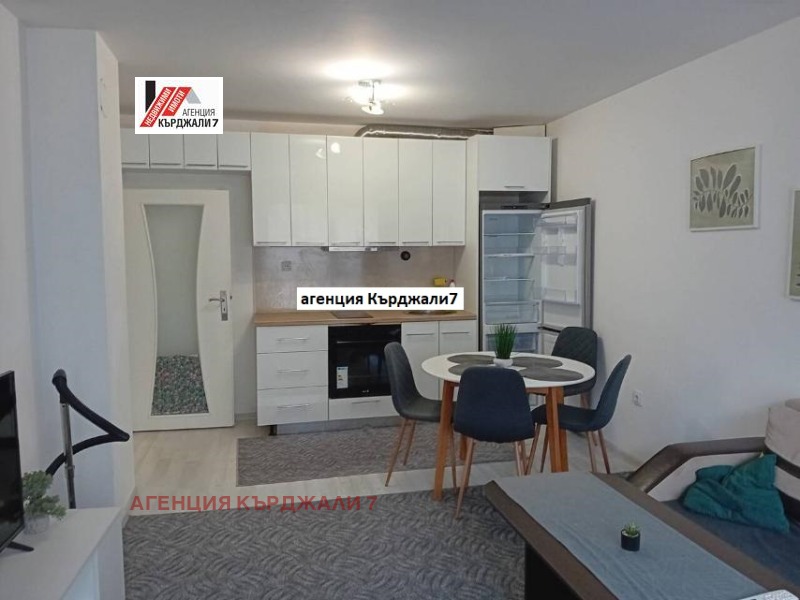 En venta  1 dormitorio Kardzhali , Vazrozhdentsi , 68 metros cuadrados | 21886179 - imagen [2]