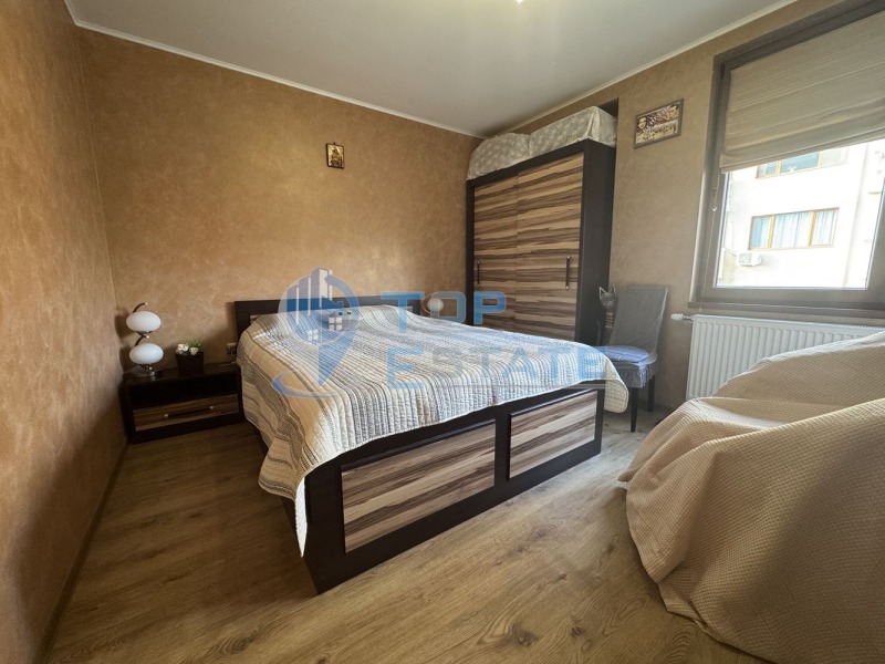 Продава 3-СТАЕН, гр. Велико Търново, Център, снимка 2 - Апартаменти - 53315175