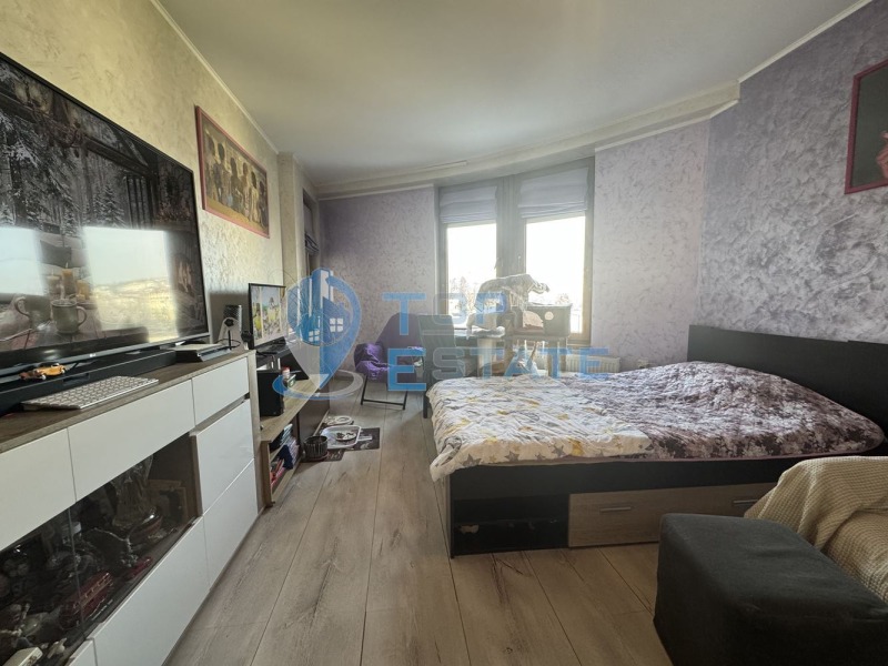 Продава 3-СТАЕН, гр. Велико Търново, Център, снимка 3 - Апартаменти - 53315175