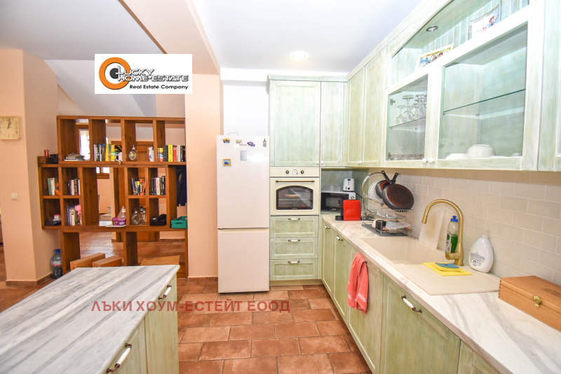 En venta  Casa región Pazardzhik , Velingrad , 260 metros cuadrados | 38066027 - imagen [9]
