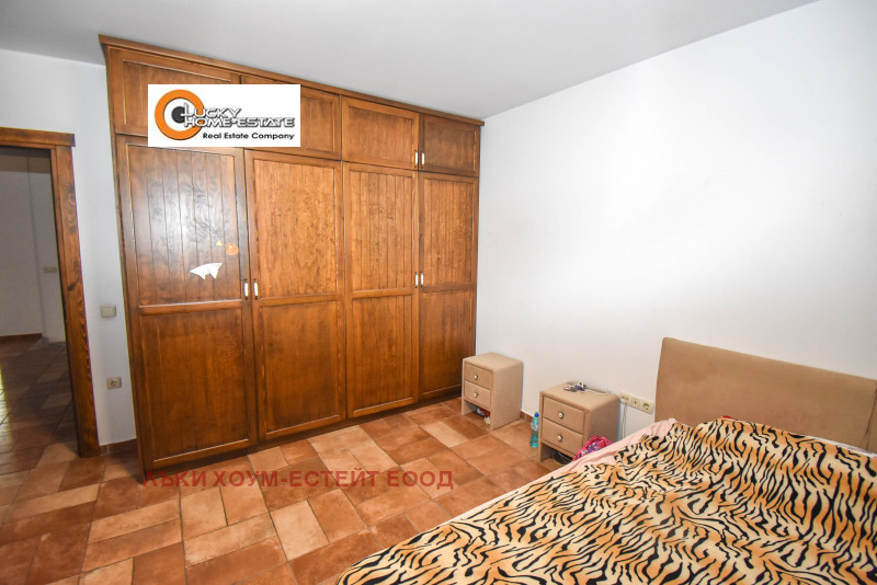 En venta  Casa región Pazardzhik , Velingrad , 260 metros cuadrados | 38066027 - imagen [15]
