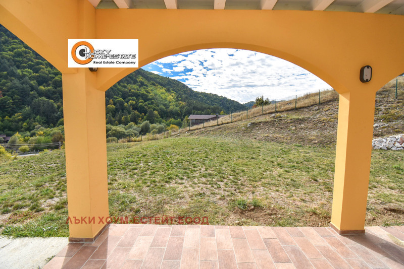En venta  Casa región Pazardzhik , Velingrad , 260 metros cuadrados | 38066027 - imagen [7]