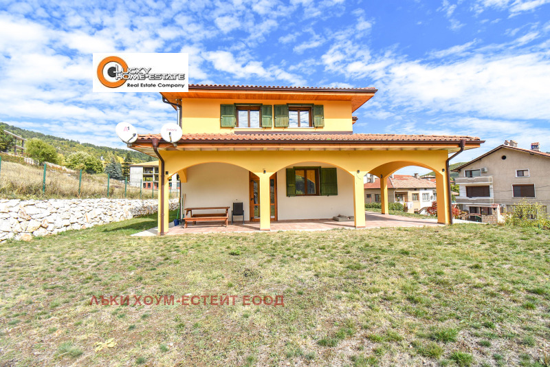 En venta  Casa región Pazardzhik , Velingrad , 260 metros cuadrados | 38066027 - imagen [2]