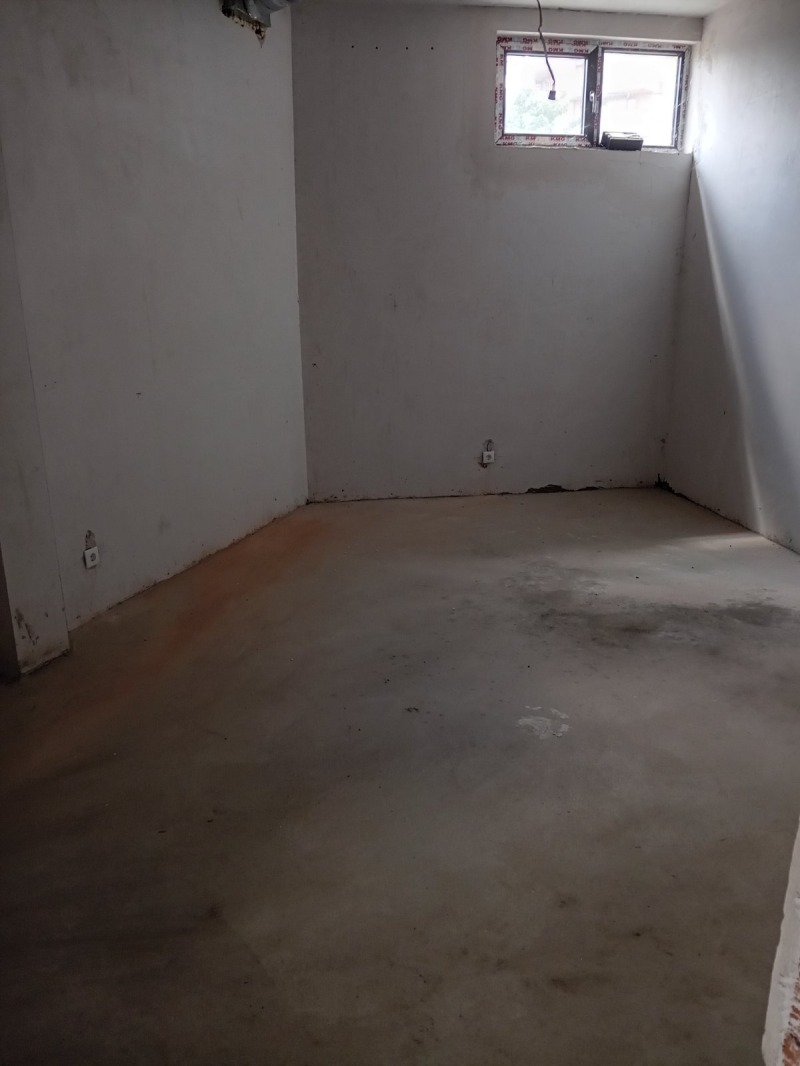 Продаја  Складиште Софија , Младост 3 , 150 м2 | 23413960 - слика [14]