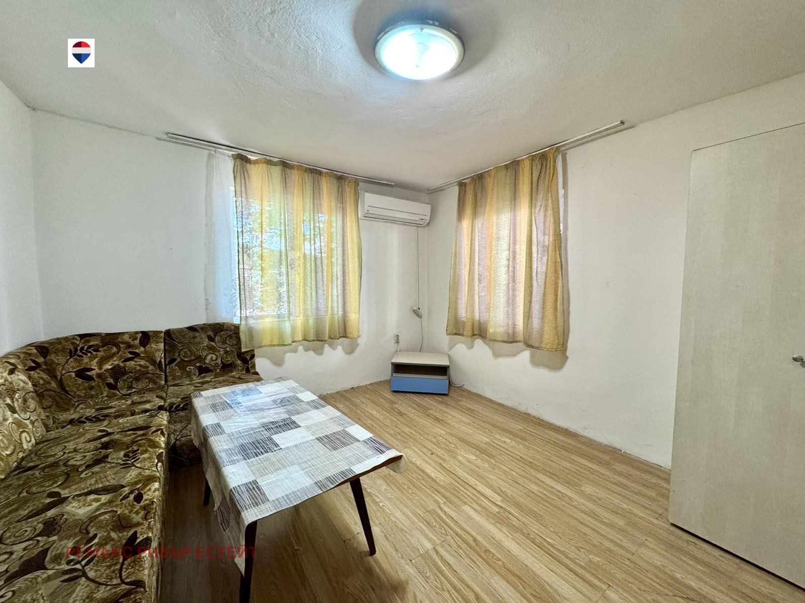 Продава КЪЩА, гр. Русе, Център, снимка 2 - Къщи - 54828995