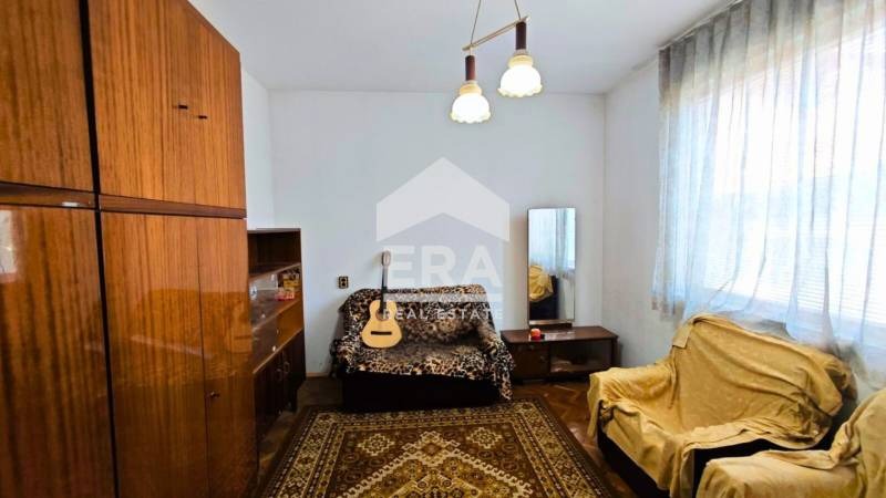 Продава  4-стаен град Търговище , Център , 96 кв.м | 61573406 - изображение [10]