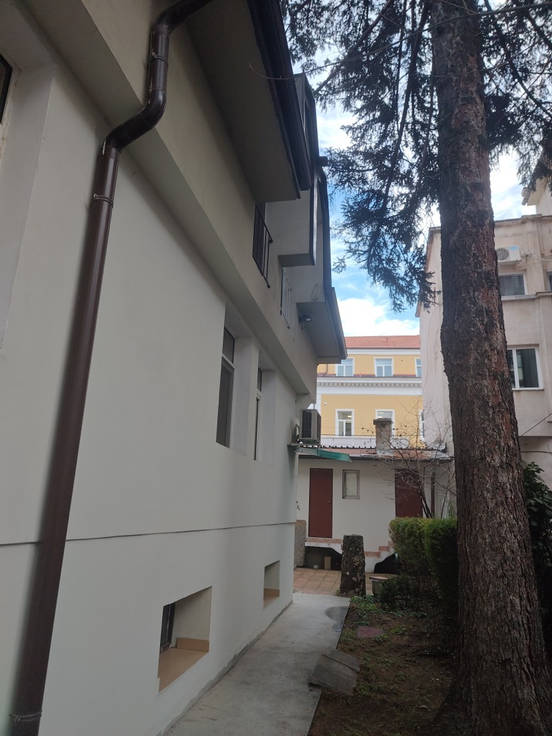 Продава КЪЩА, гр. Перник, Център, снимка 2 - Къщи - 53355543