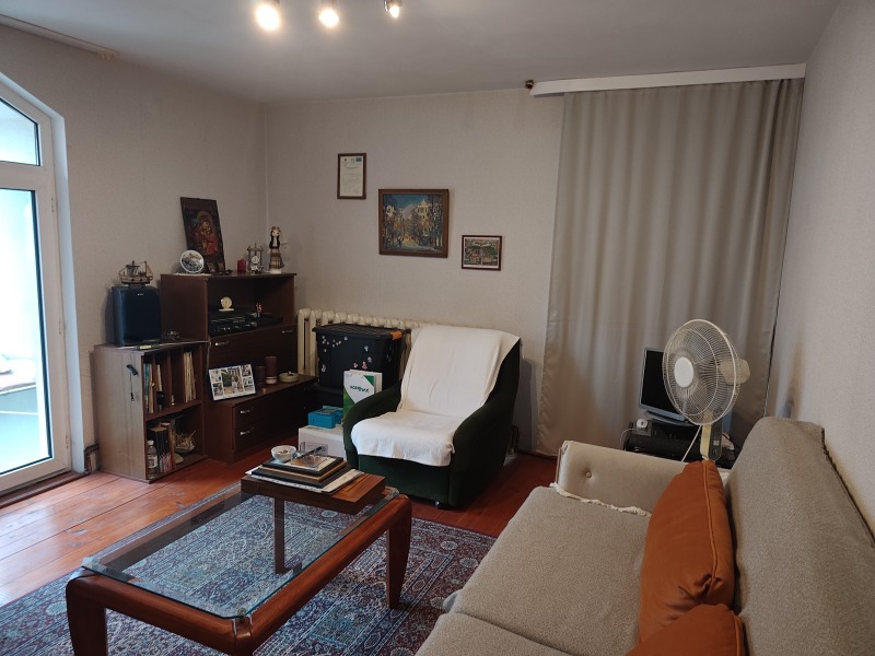 Продава КЪЩА, гр. Перник, Център, снимка 9 - Къщи - 53355543