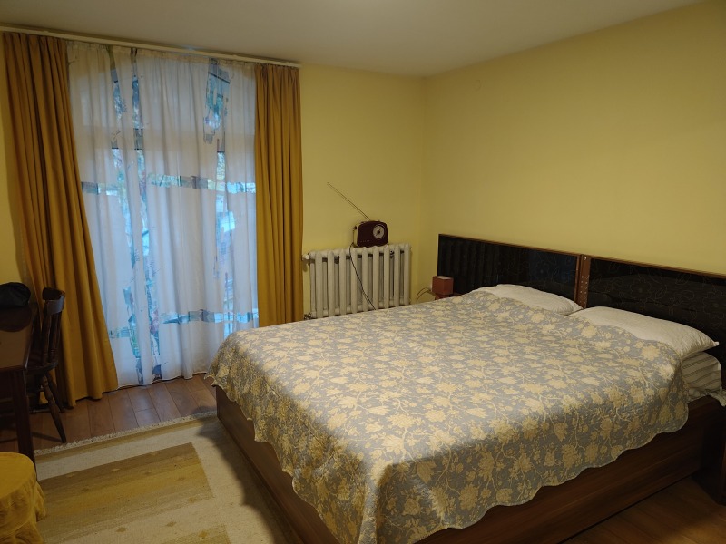 Продава КЪЩА, гр. Перник, Център, снимка 13 - Къщи - 53355543