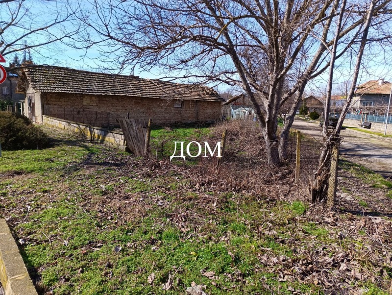 Продава ПАРЦЕЛ в област Шумен, гр. Плиска - 342 кв.м / 17 000 € » 33 249.11 лв., ДОМ