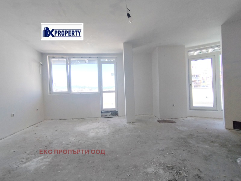 Na prodej  1 ložnice Pernik , Iztok , 93 m2 | 98703700