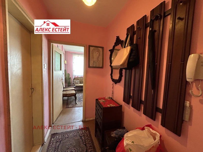 Продаја  1 спаваћа соба Русе , Здравец Изток , 65 м2 | 79607373 - слика [8]