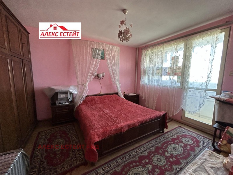 Продаја  1 спаваћа соба Русе , Здравец Изток , 65 м2 | 79607373