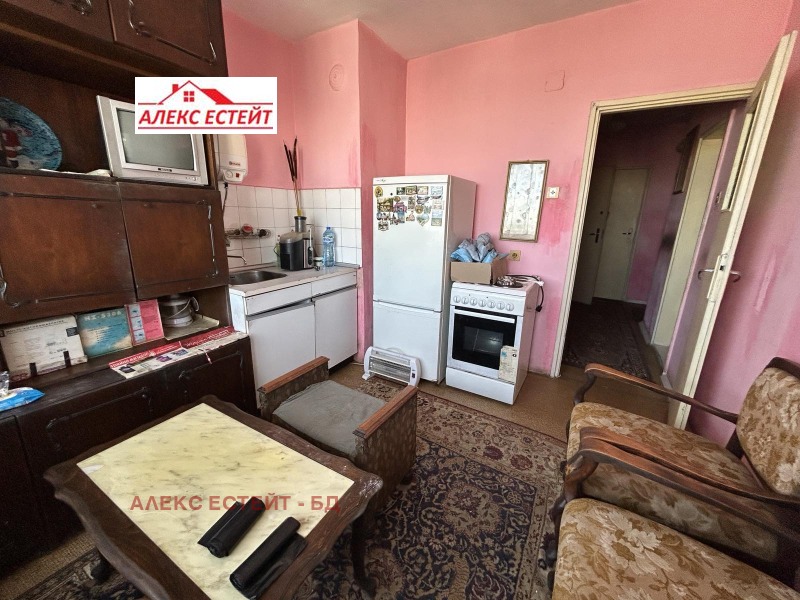 À vendre  1 chambre Rouse , Zdravets Iztok , 65 m² | 79607373