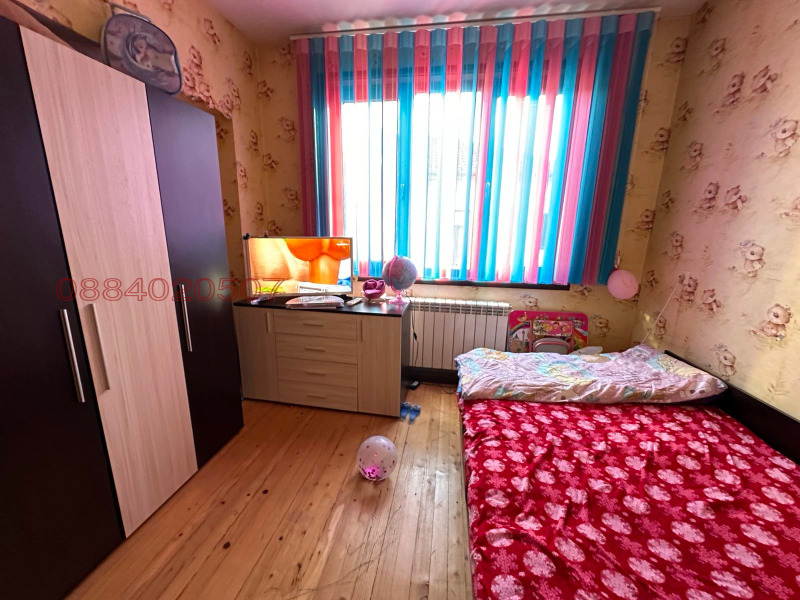 Продава ЕТАЖ ОТ КЪЩА, гр. Велико Търново, Варуша, снимка 6 - Етаж от къща - 52780022