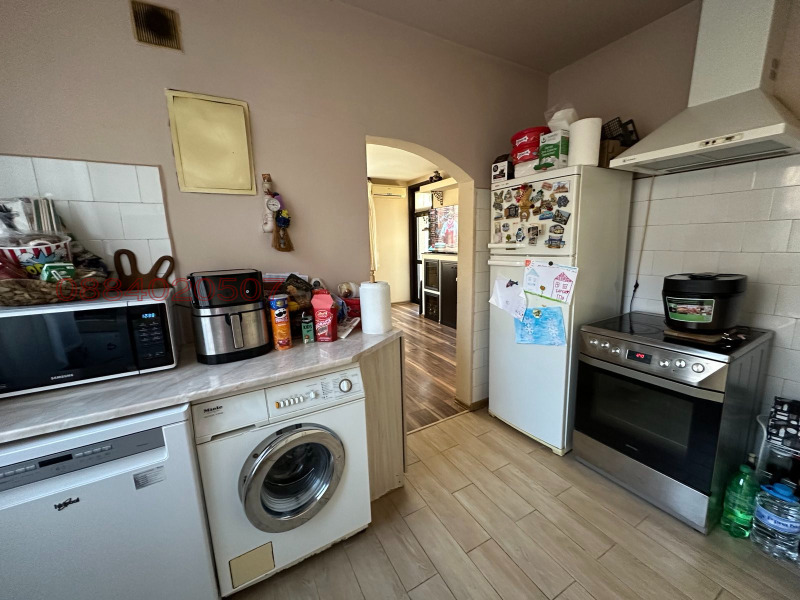 Продава ЕТАЖ ОТ КЪЩА, гр. Велико Търново, Варуша, снимка 16 - Етаж от къща - 52780022