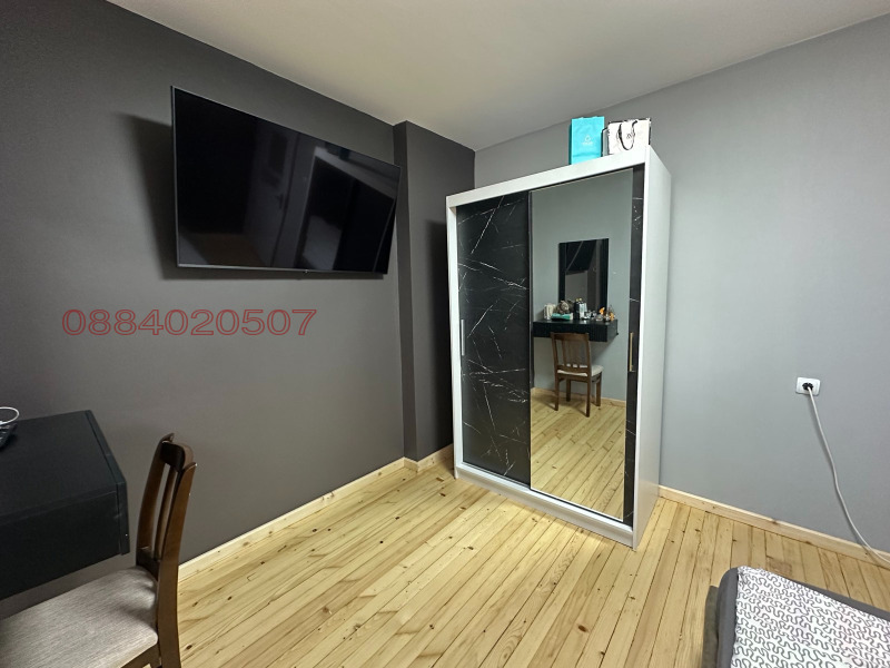 Продава ЕТАЖ ОТ КЪЩА, гр. Велико Търново, Варуша, снимка 14 - Етаж от къща - 52780022