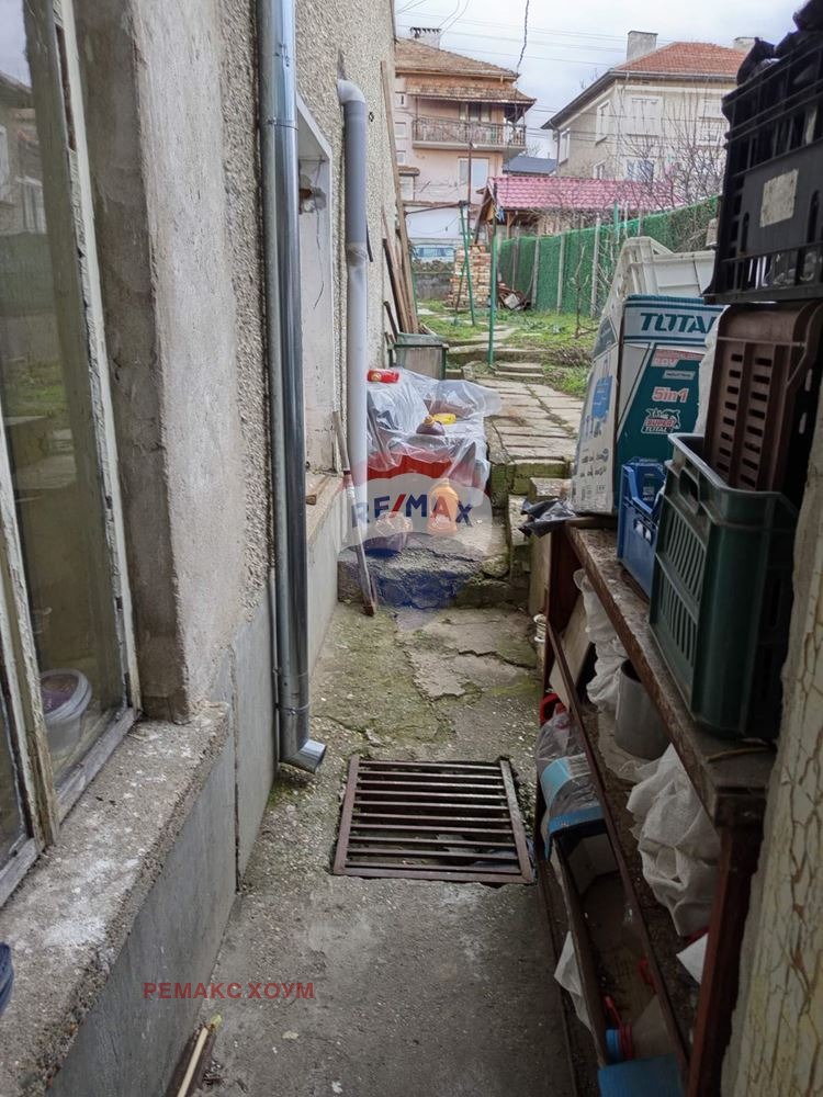Продава ЕТАЖ ОТ КЪЩА, гр. Разград, Житница, снимка 3 - Етаж от къща - 53031542