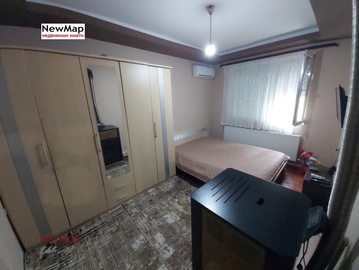 Продава ЕТАЖ ОТ КЪЩА, гр. Плевен, Идеален център, снимка 9 - Етаж от къща - 55299720