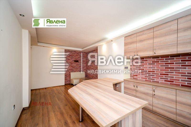 À venda  Escritório Sofia , Borovo , 140 m² | 99845374