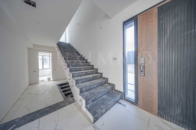 Продава КЪЩА, гр. София, с. Бистрица, снимка 3 - Къщи - 52133929